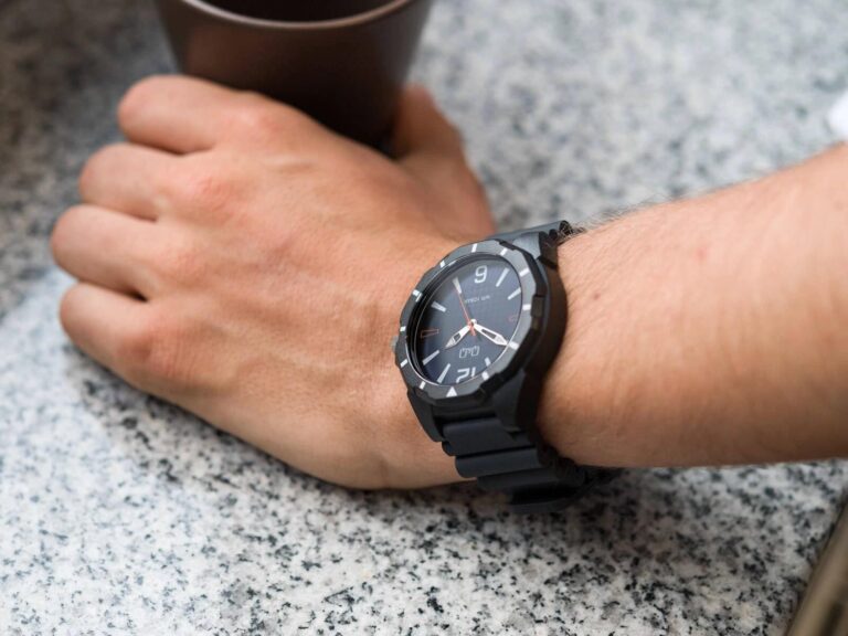 ساعت مچی v30a-002 کیو اند کیو