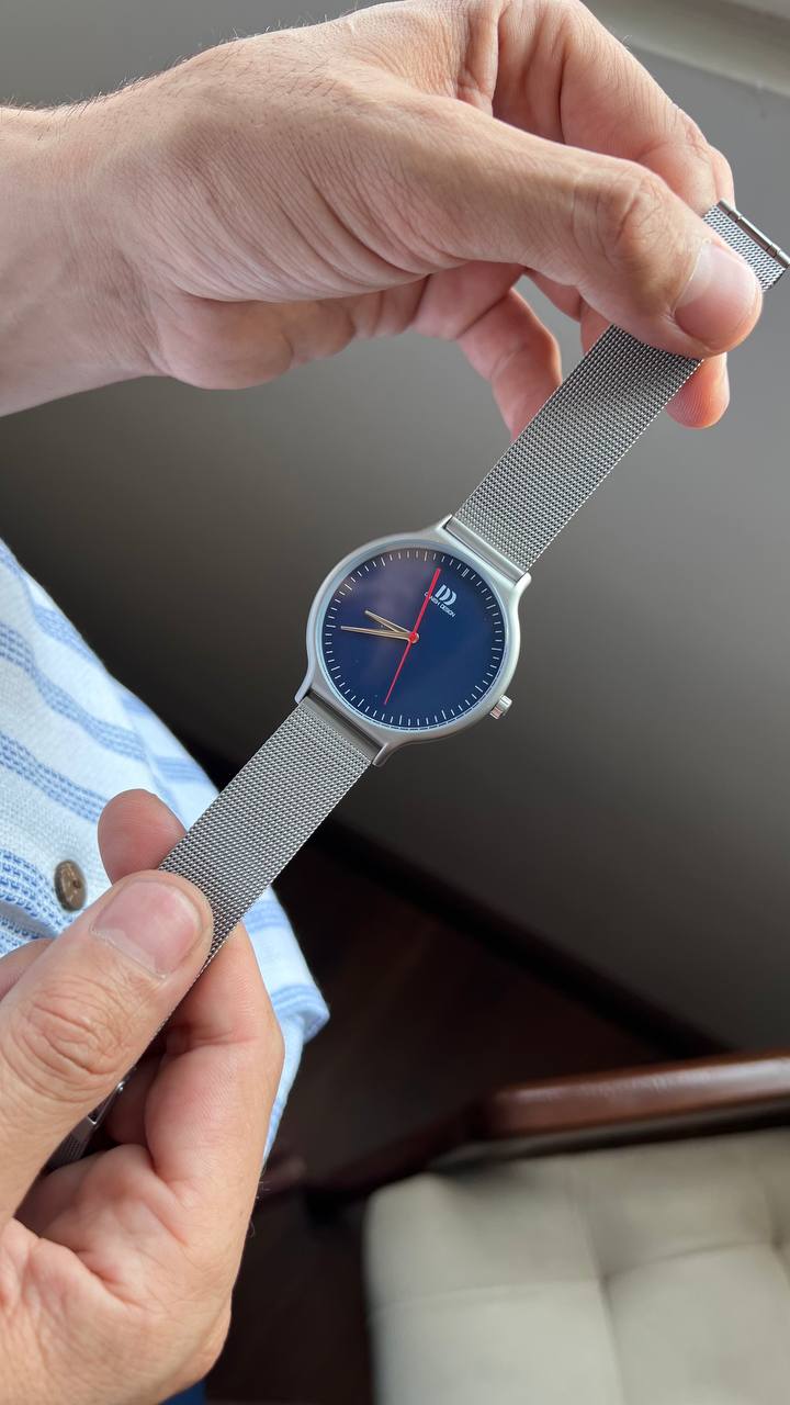 ساعت مچی iq68q1220 دنیش دیزاین